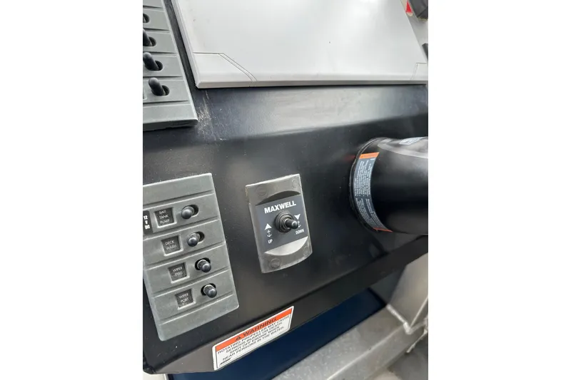 Slide: The Image of Control panel of a 2017 Stabicraft 2100 Supercab boat with Maxwell switch. - 20
