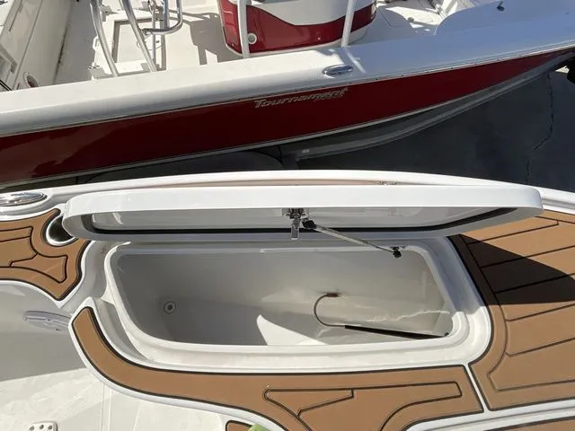 Slide: The Image of Sea Hunt BX22BR 2022 - 13