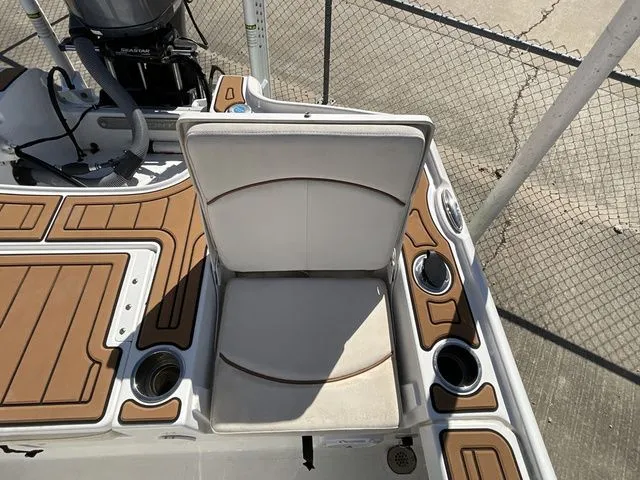 Slide: The Image of Sea Hunt BX22BR 2022 - 25