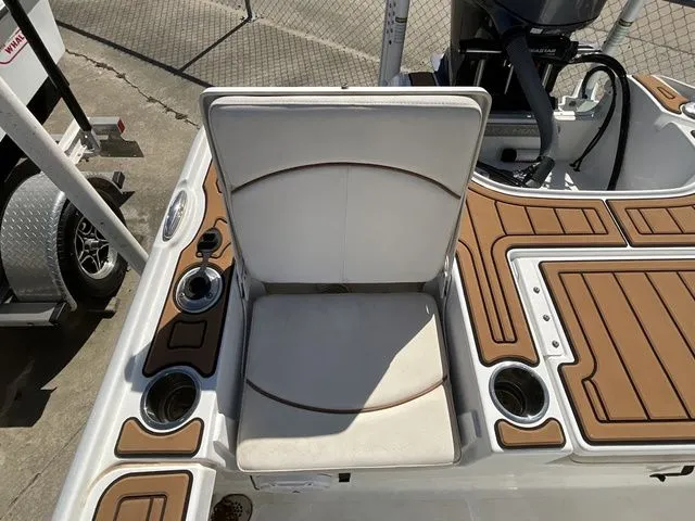 Slide: The Image of Sea Hunt BX22BR 2022 - 28