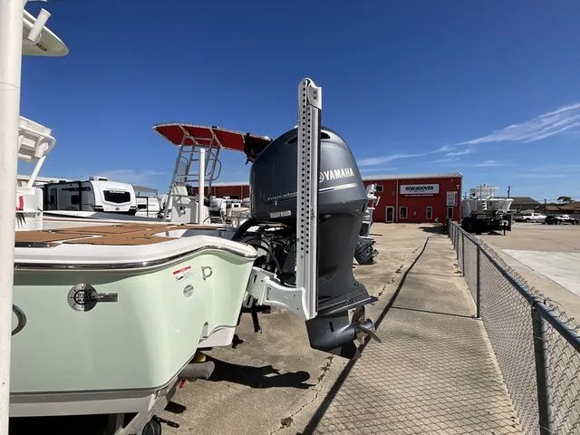 Slide: The Image of Sea Hunt BX22BR 2022 - 5