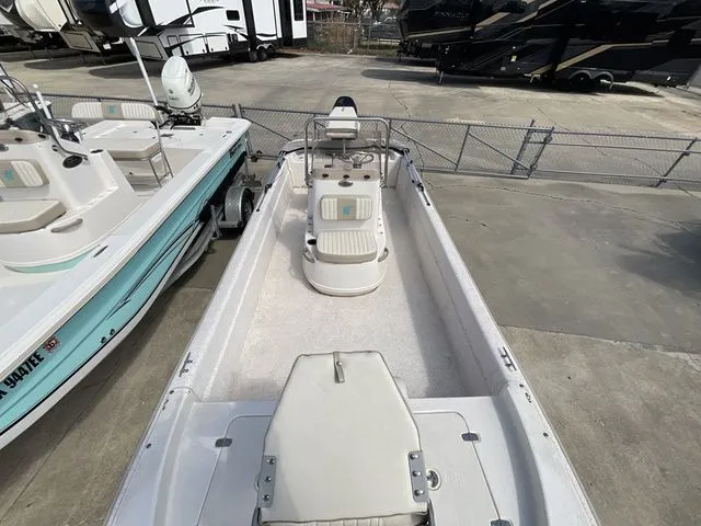 Slide: The Image of Carolina JVX20CC 2018 - 11