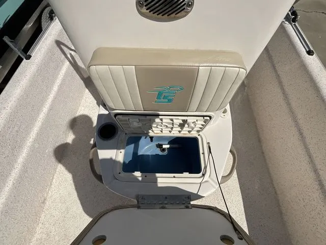 Slide: The Image of Carolina JVX20CC 2018 - 19