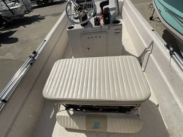 Slide: The Image of Carolina JVX20CC 2018 - 22