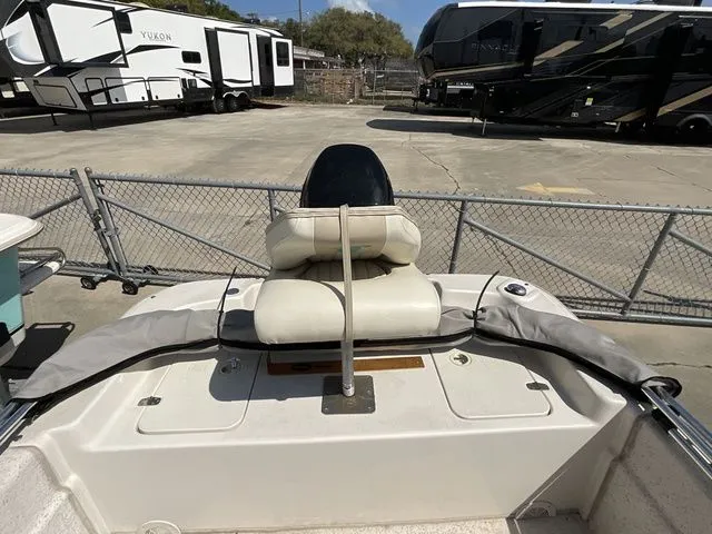 Slide: The Image of Carolina JVX20CC 2018 - 23