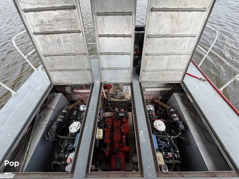 Slide: The Image of Hilburn 60 1987 - 16242546