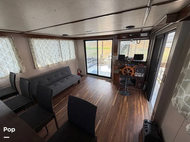 Slide: The Image of Hilburn 60 1987 - 16242587