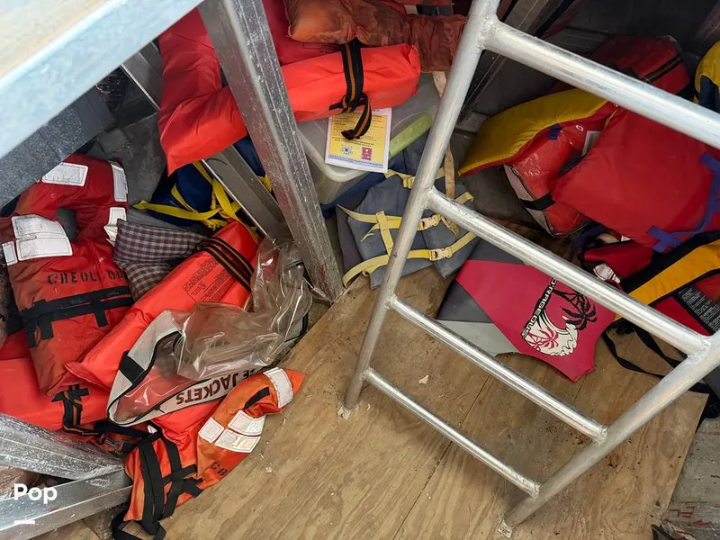 Slide: The Image of Hilburn 60 1987 - 16242555