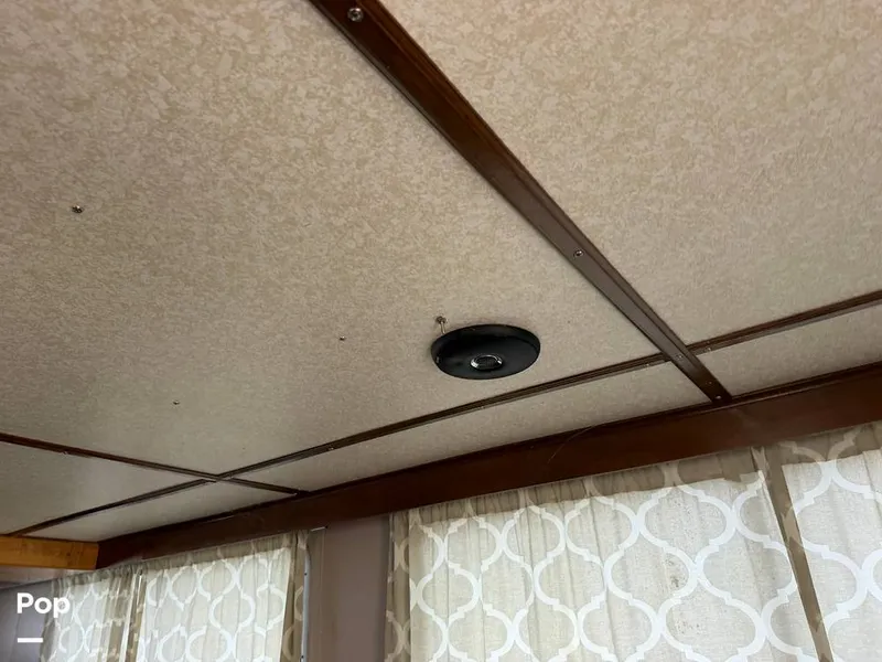 Slide: The Image of Hilburn 60 1987 - 16242585