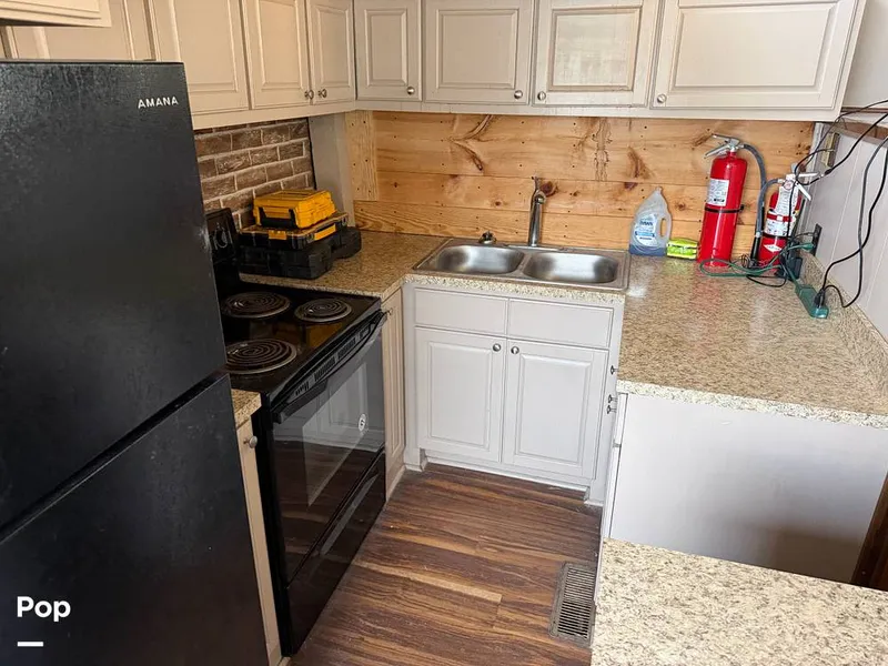 Slide: The Image of Hilburn 60 1987 - 16242594