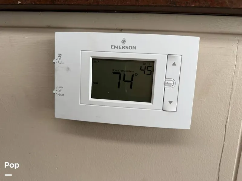 Slide: The Image of Hilburn 60 1987 - 16242597