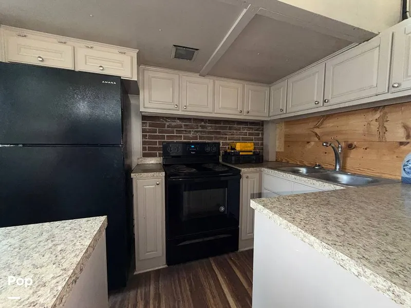 Slide: The Image of Hilburn 60 1987 - 16242611