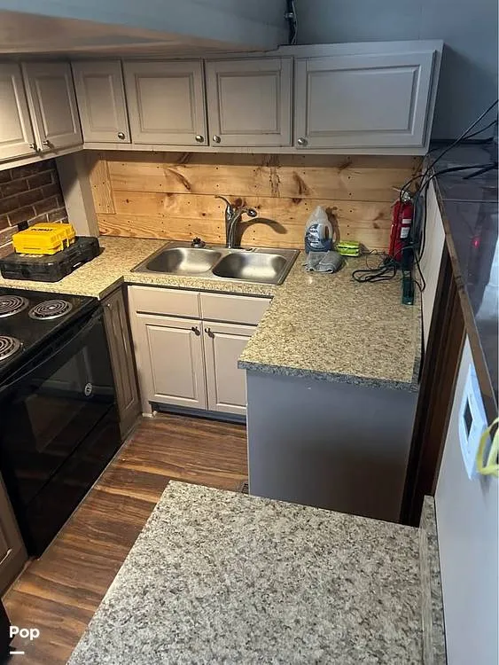 Slide: The Image of Hilburn 60 1987 - 16200633