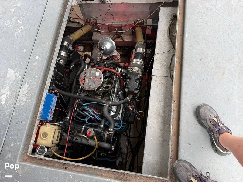 Slide: The Image of Hilburn 60 1987 - 16242501