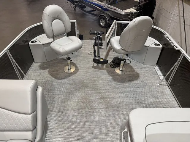 Slide: The Image of Bennington 21 S W/ Yamaha 115 "SHO" No Trailer 2024 - 12