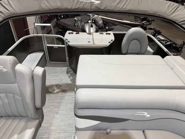 Slide: The Image of Bennington 21 S W/ Yamaha 115 "SHO" No Trailer 2024 - 7