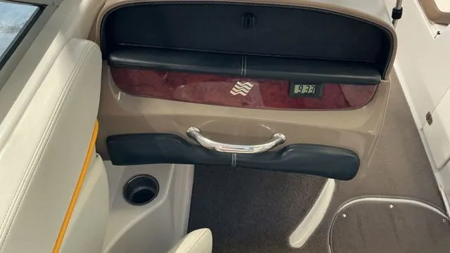 Slide: The Image of Four Winns H220 2008 - 13