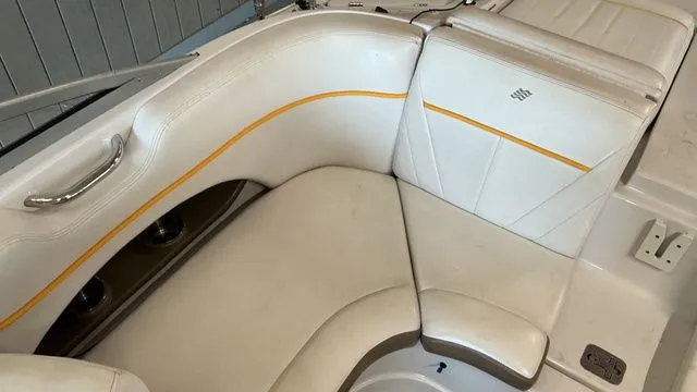 Slide: The Image of Four Winns H220 2008 - 17