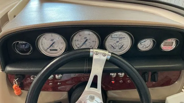 Slide: The Image of Four Winns H220 2008 - 18