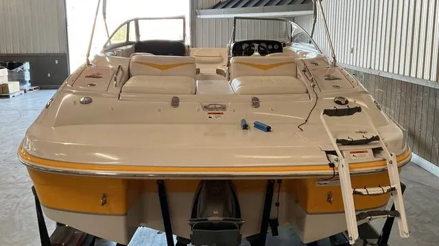 Slide: The Image of Four Winns H220 2008 - 4