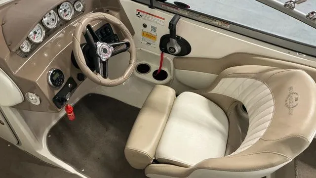 Slide: The Image of Stingray 188LE 2015 - 13