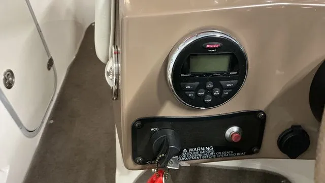 Slide: The Image of Stingray 188LE 2015 - 18