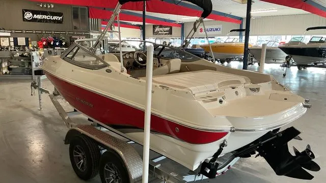 Slide: The Image of Stingray 188LE 2015 - 5