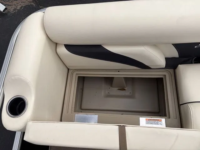 Slide: The Image of Sun Tracker 1818 Oasis 2020 - 19