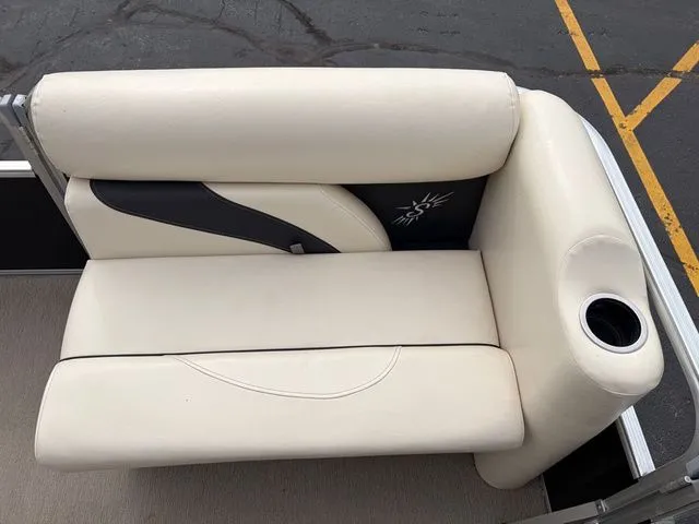 Slide: The Image of Sun Tracker 1818 Oasis 2020 - 26