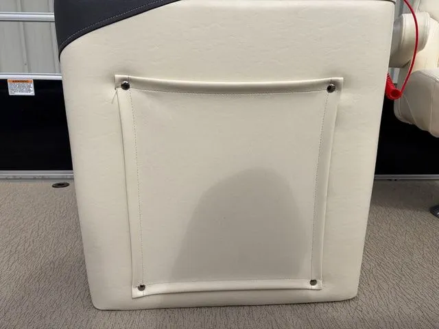 Slide: The Image of Sun Tracker 1818 Oasis 2020 - 29