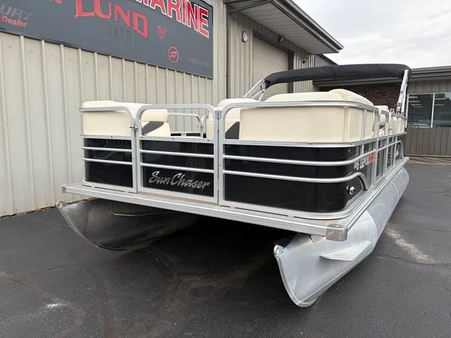 Slide: The Image of Sun Tracker 1818 Oasis 2020 - 3