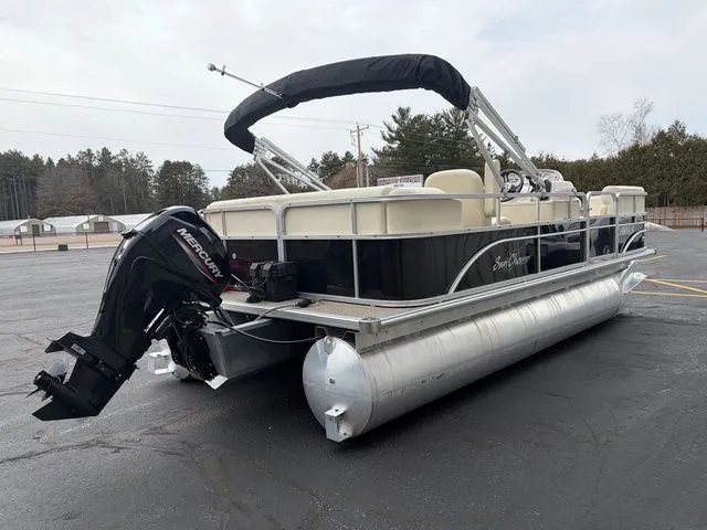 Slide: The Image of Sun Tracker 1818 Oasis 2020 - 5