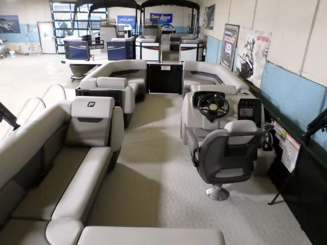 Slide: The Image of Princecraft Vectra 23 RL 2026 - 7