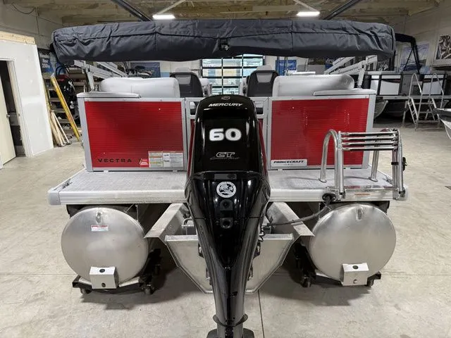 Slide: The Image of Princecraft Vectra 21 QL 2026 - 12