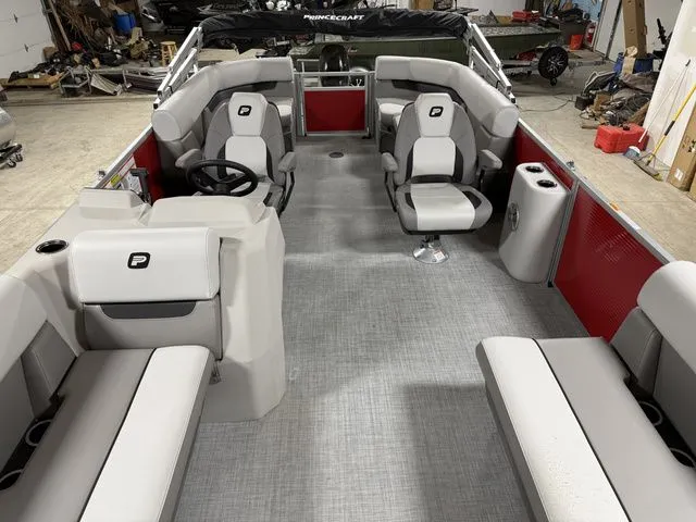 Slide: The Image of Princecraft Vectra 21 QL 2026 - 4