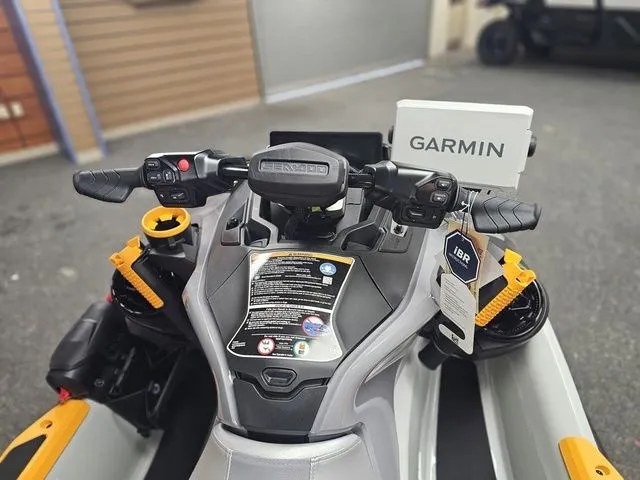 Slide: The Image of 2026 Sea-Doo FISH PRO with Garmin navigation system. - 17