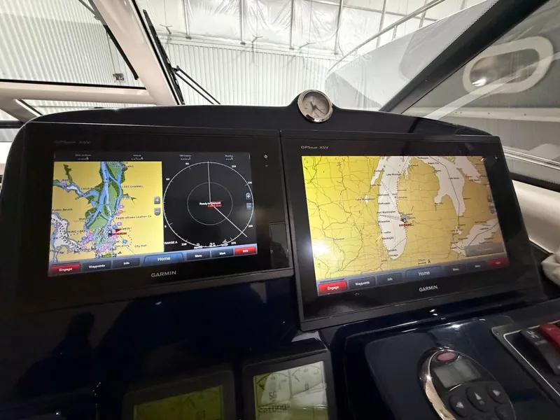 Slide: The Image of Tiara 4300 Sovran 2009 - 13