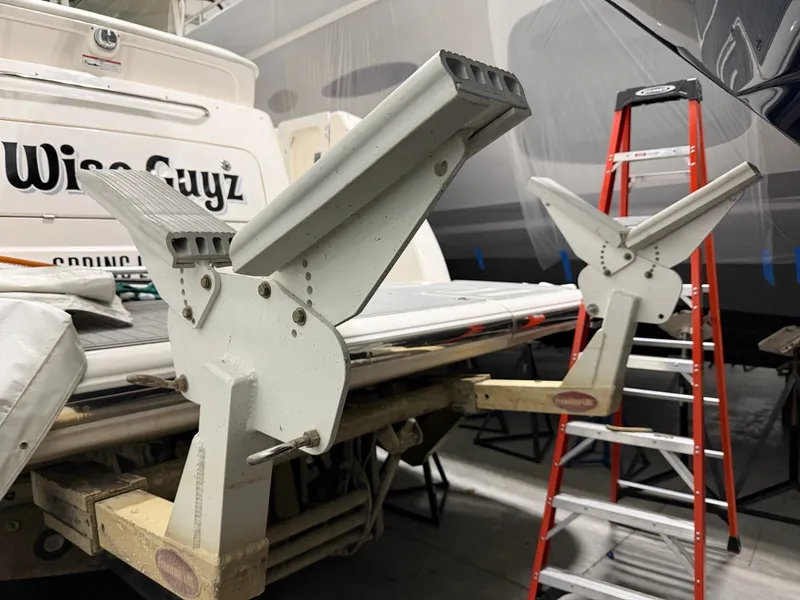 Slide: The Image of Tiara 4300 Sovran 2009 - 50