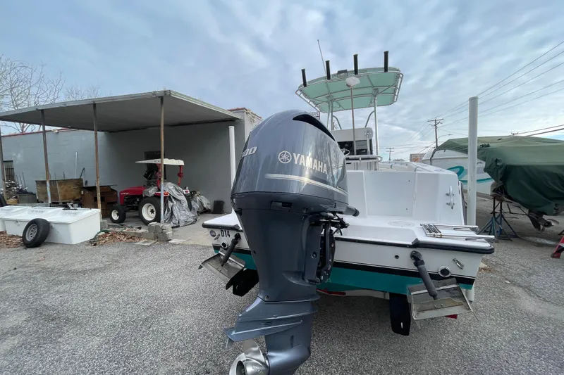 Slide: The Image of 2019 YAMAHA F300 UPGRADED NEWER ENGINE!! - 31