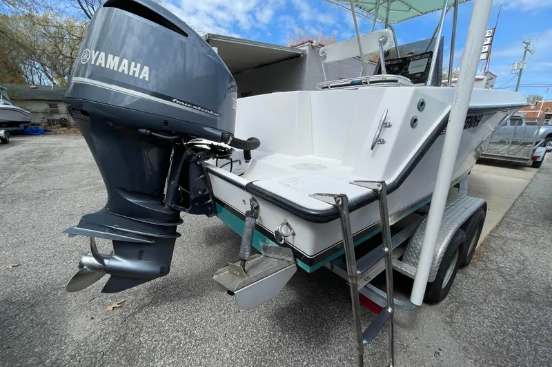 Slide: The Image of 2019 YAMAHA F300 UPGRADED NEWER ENGINE!! - 32