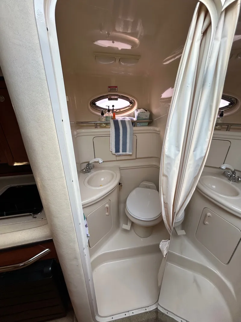 Slide: The Image of Sea Ray Sundancer 280 2005 - 5