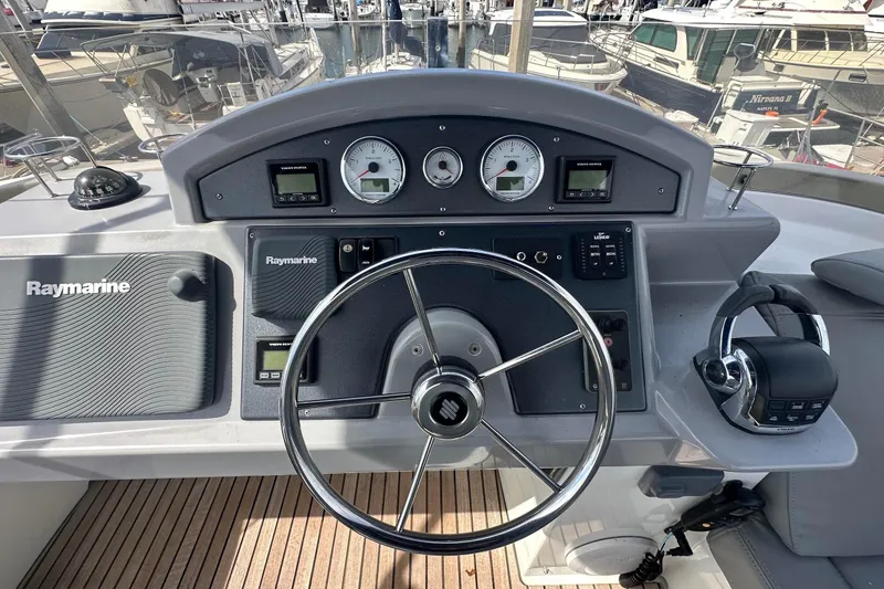 Slide: The Image of Flybridge Helm - 16