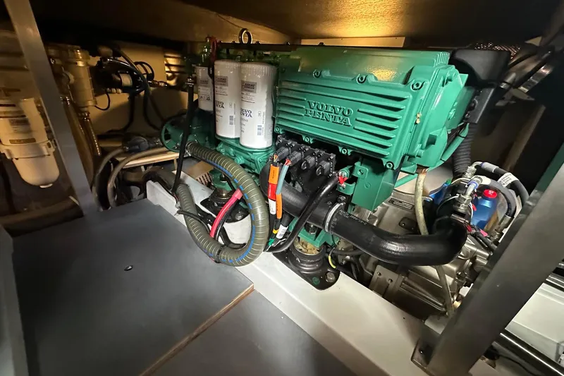 Slide: The Image of Engine room of a 2015 Beneteau Swift Trawler 44 with Volvo Penta engine. - 43