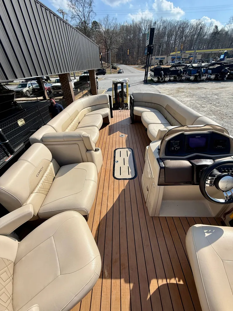 Slide: The Image of Coach Pontoons 250 RL 2018 - 4