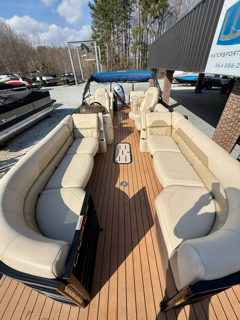 Slide: The Image of Coach Pontoons 250 RL 2018 - 6