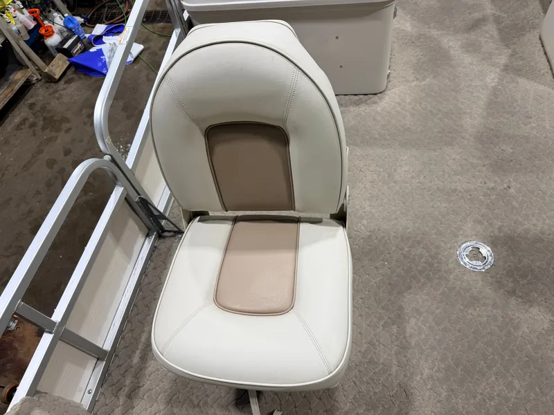 Slide: The Image of Misty Harbor boat seat, cream color, 2010 model. - 19