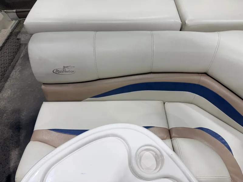 Slide: The Image of Misty Harbor 2085DF boat seat with blue accent, 2010 model. - 40