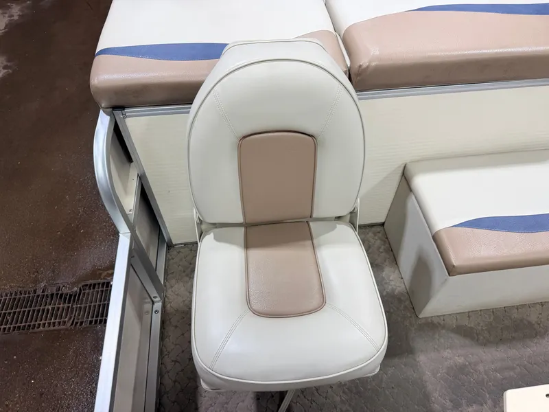 Slide: The Image of Misty Harbor 2085DF & 50HP Mercury4Stroke - $15,995 2010 - 55