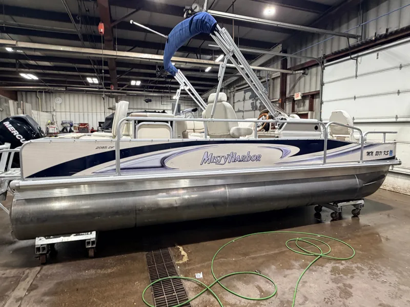 Slide: The Image of Misty Harbor 2085DF & 50HP Mercury4Stroke - $15,995 2010 - 65