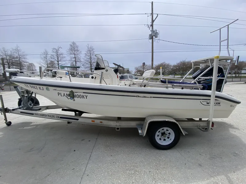 Slide: The Image of Boston Whaler 180 Dauntless 2000 - 5